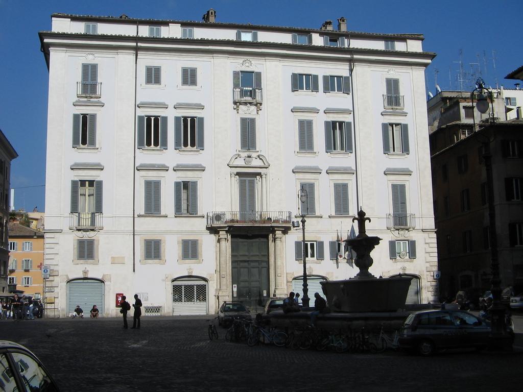 Appartamento Piazza Farnese Rome Room photo